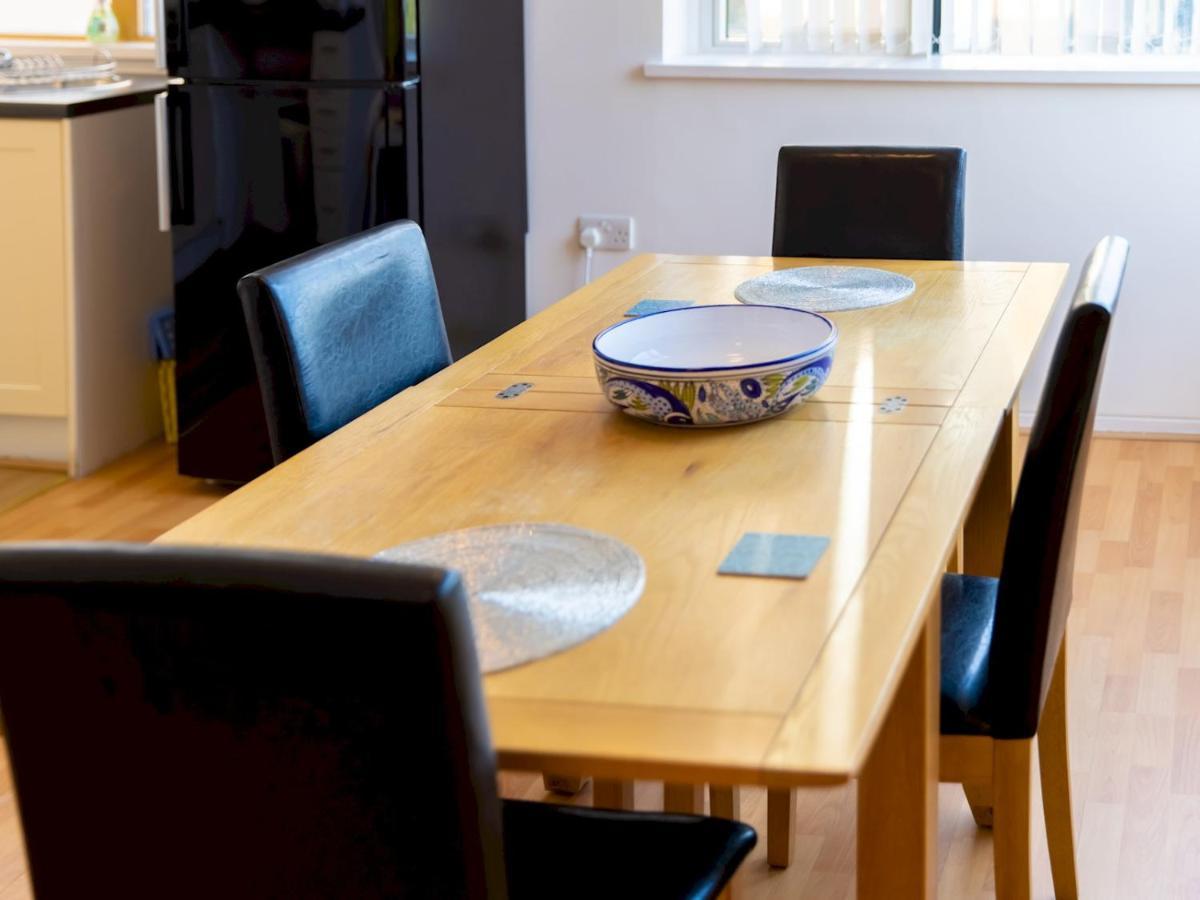Pass The Keys - Spacious Flat, Royal Docks, Apartment London